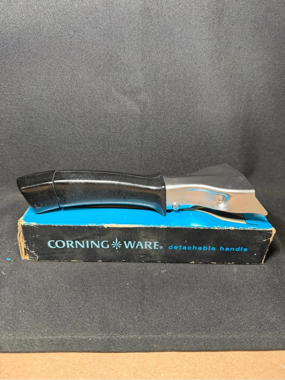 Vintage Corning Ware Detachable Handle P-10-HG Lock-On Original Box